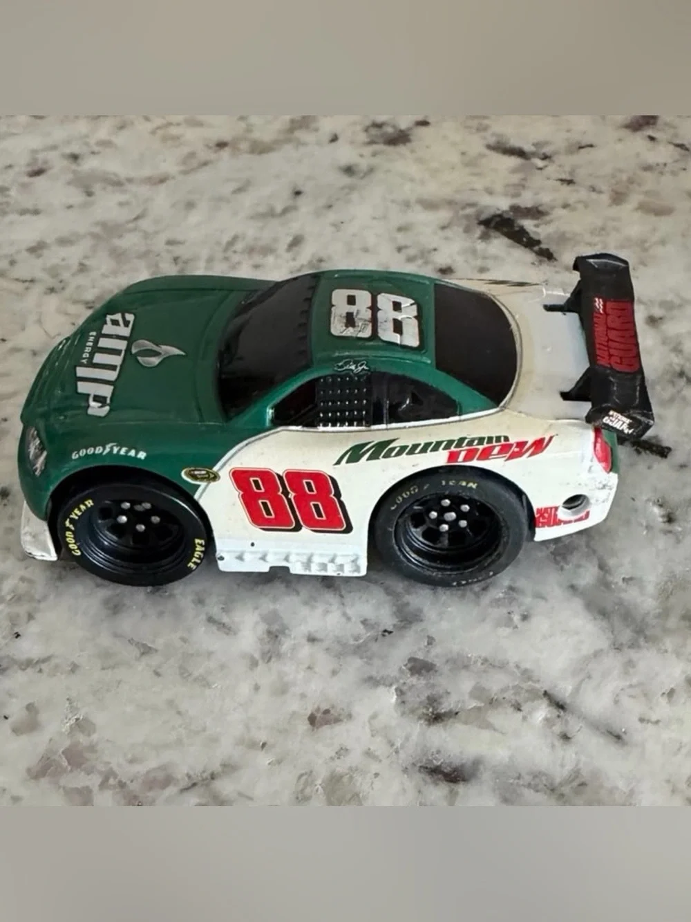 2008 NASCAR Rippin' Racers Dale Earnhardt Jr. #88 Mountain Dew Toy Car Jakks